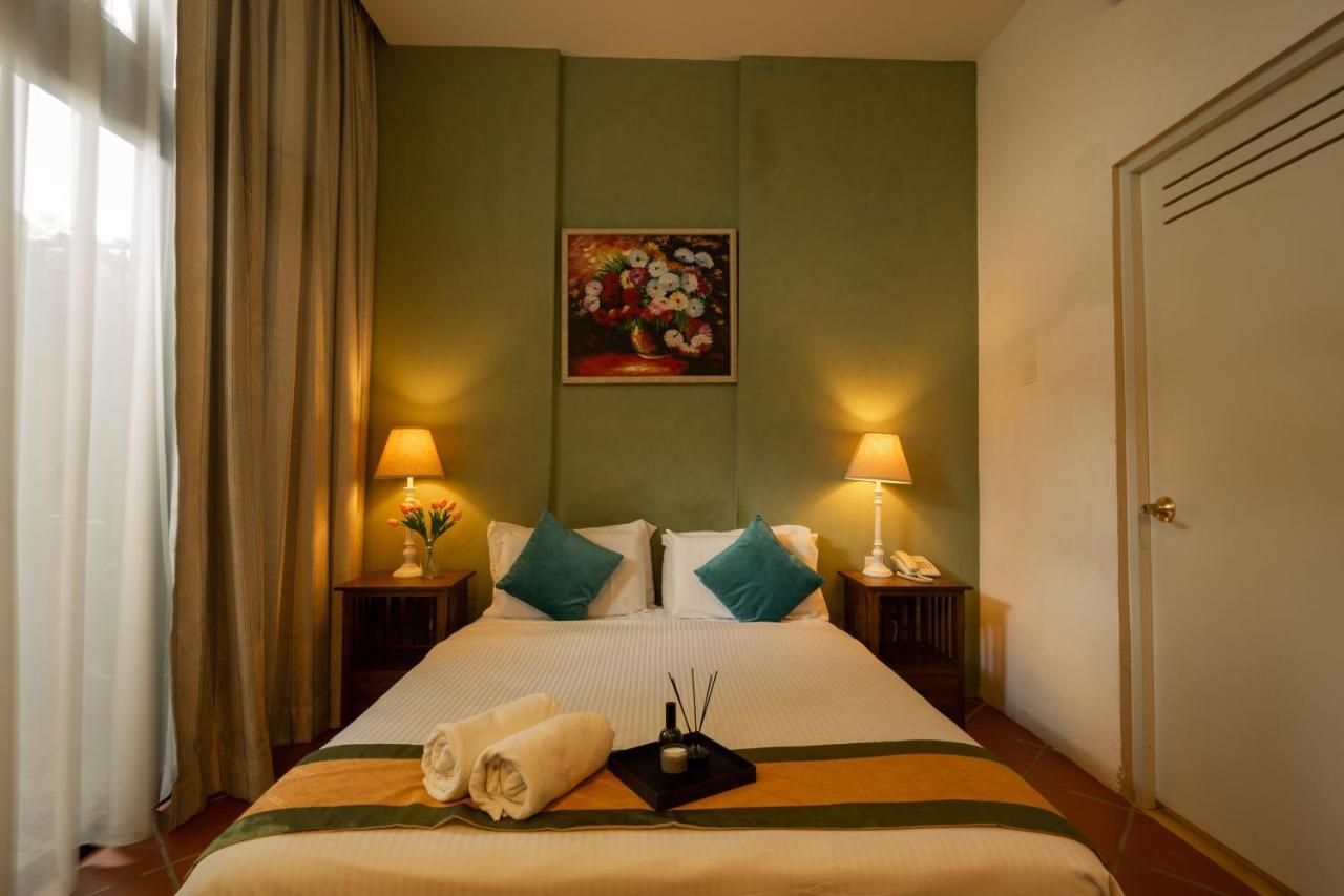Spices Hotel George Town Exteriör bild