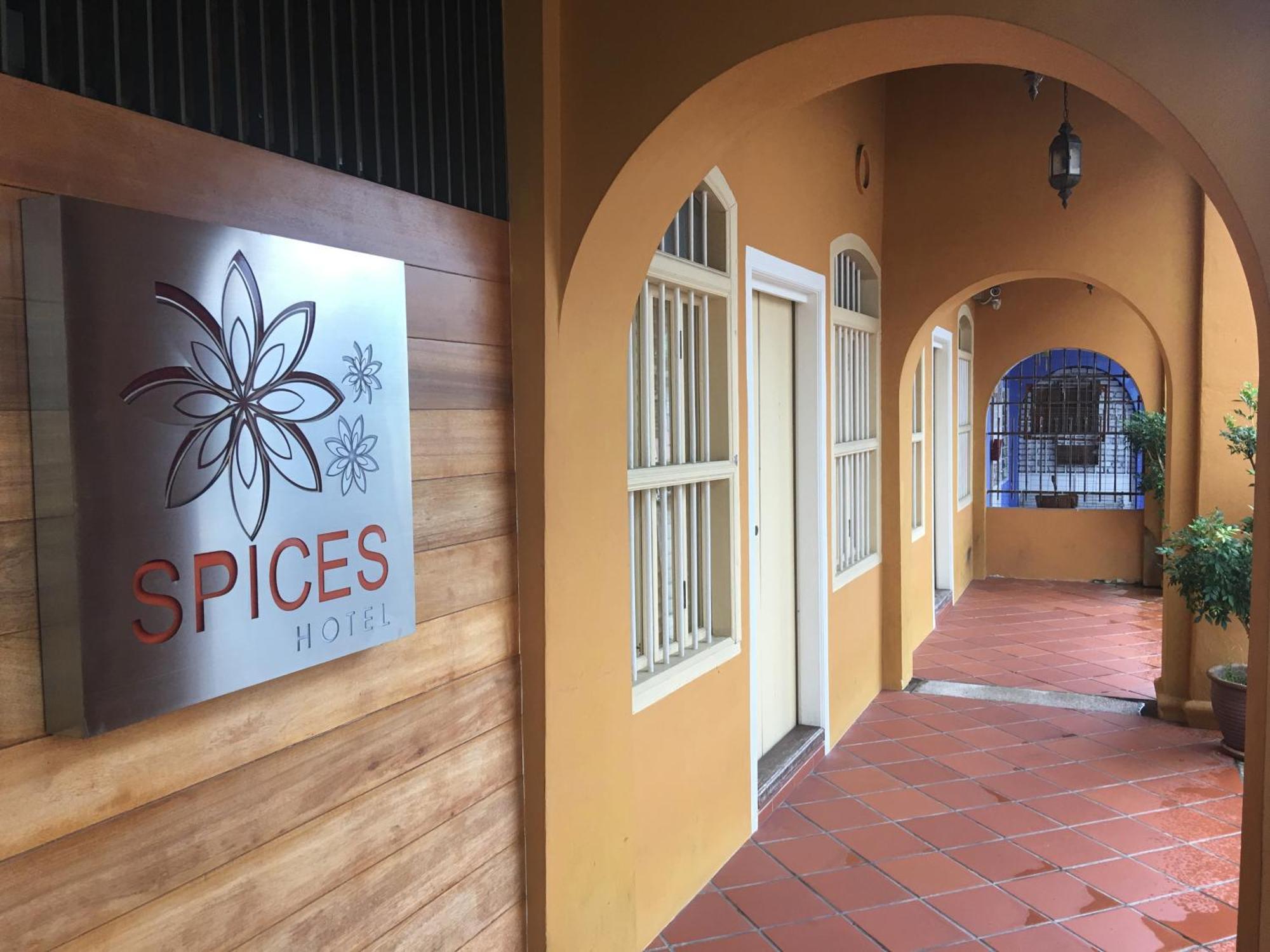 Spices Hotel George Town Exteriör bild